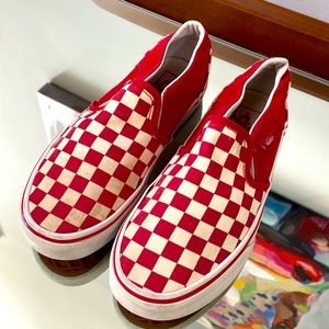 Vans Classics. 6.5 in women’s